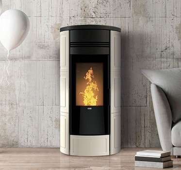 Cambiocaldaiaonline.it KLOVER Srl Klover termostufa a pellet STYLE 220 PLUS (27,1 KW) Cod: SLP220-327