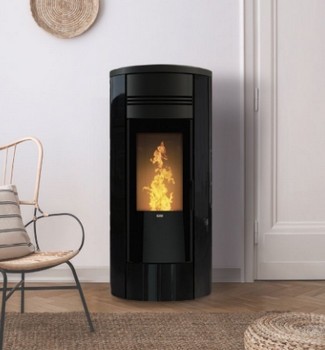 Cambiocaldaiaonline.it KLOVER Srl Klover termostufa a pellet STYLE 180 GLASS (22,3 KW) Cod: SLG180-324
