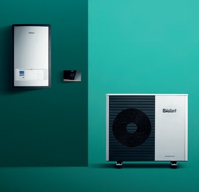 Cambiocaldaiaonline.it VAILLANT Vaillant pompa di calore aroTHERM plus (4-5-6-8-12-15kW) + modulo murale Cod:-00100385-35